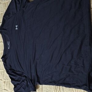 Under Armour Women's 2XL Heat Gear Short Sleeve T-Shirt Loose Fit Black Athletic